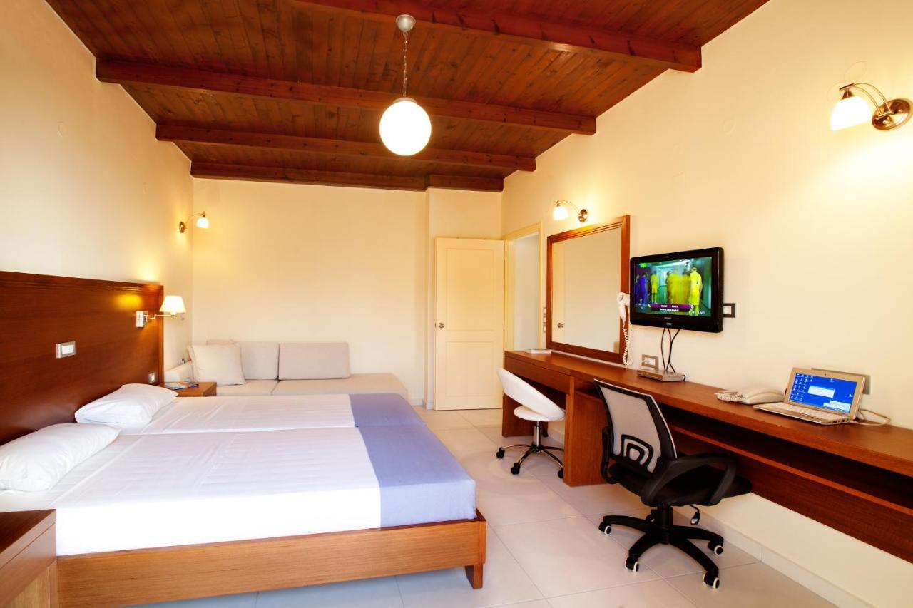 Giorgi'S Blue Apartments 칼라타스 객실 사진
